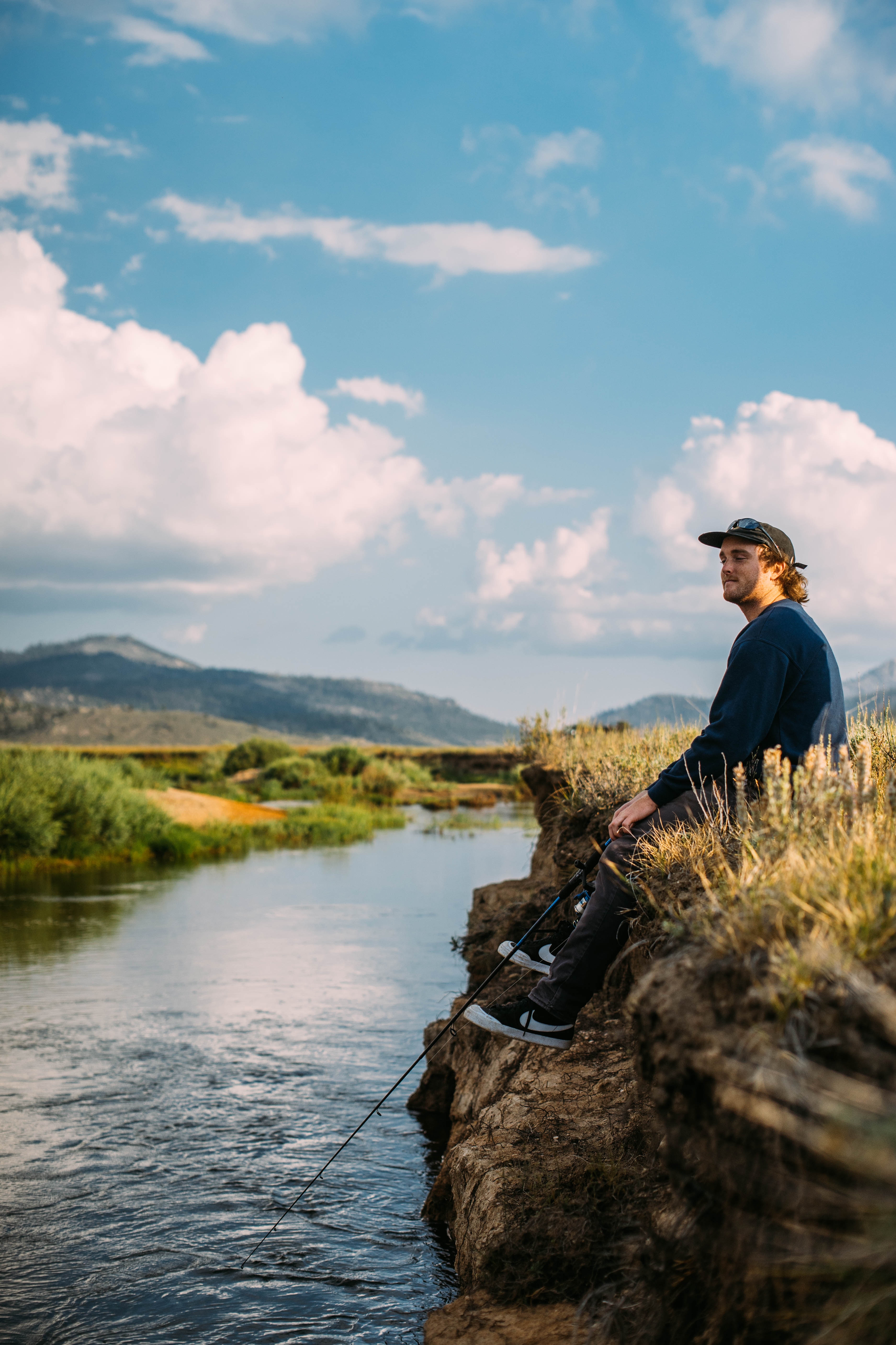 How to Use 4 Different Styles Of Bank Fishing Rod Holders - A Beginners  Guide 